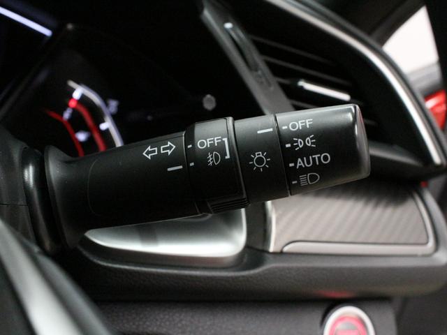 シビック ハッチバック　ホンダセンシング　ナビ　フルセグＴＶ　Ｂｌｕｅｔｏｏｔｈオーディオ　バックカメラ　ドライブレコーダー　ＥＴＣ　レーダークルーズ　ＬＥＤヘッドライト　シートヒーター　スマートキー２個　禁煙車（19枚目）