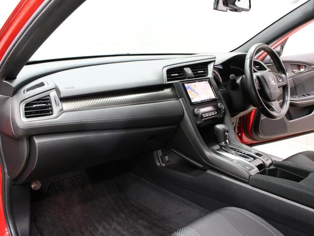 シビック ハッチバック　ホンダセンシング　ナビ　フルセグＴＶ　Ｂｌｕｅｔｏｏｔｈオーディオ　バックカメラ　ドライブレコーダー　ＥＴＣ　レーダークルーズ　ＬＥＤヘッドライト　シートヒーター　スマートキー２個　禁煙車（35枚目）