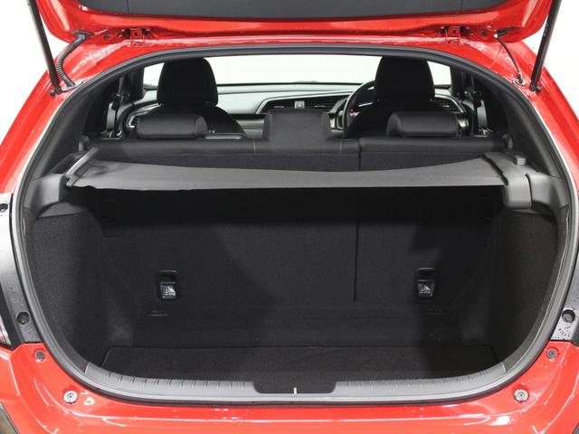 シビック ハッチバック　ホンダセンシング　ナビ　フルセグＴＶ　Ｂｌｕｅｔｏｏｔｈオーディオ　バックカメラ　ドライブレコーダー　ＥＴＣ　レーダークルーズ　ＬＥＤヘッドライト　シートヒーター　スマートキー２個　禁煙車（38枚目）