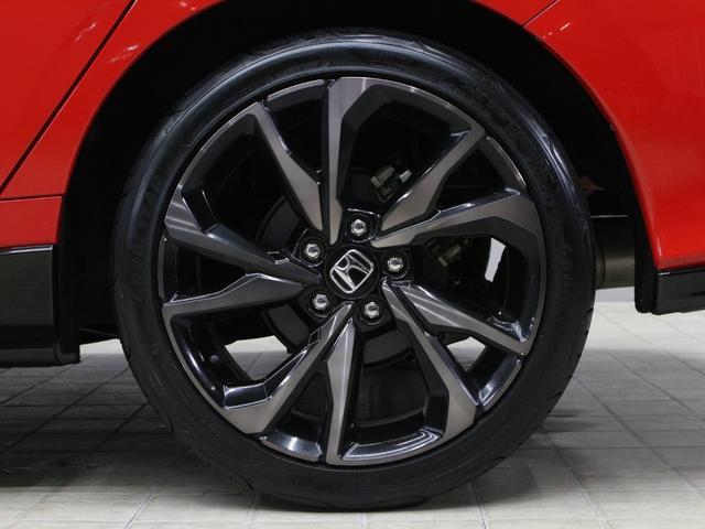 シビック ハッチバック　ホンダセンシング　ナビ　フルセグＴＶ　Ｂｌｕｅｔｏｏｔｈオーディオ　バックカメラ　ドライブレコーダー　ＥＴＣ　レーダークルーズ　ＬＥＤヘッドライト　シートヒーター　スマートキー２個　禁煙車（45枚目）