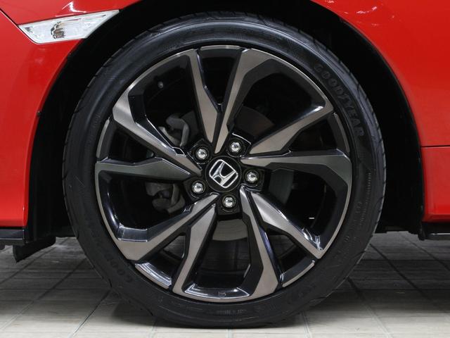 シビック ハッチバック　ホンダセンシング　ナビ　フルセグＴＶ　Ｂｌｕｅｔｏｏｔｈオーディオ　バックカメラ　ドライブレコーダー　ＥＴＣ　レーダークルーズ　ＬＥＤヘッドライト　シートヒーター　スマートキー２個　禁煙車（46枚目）