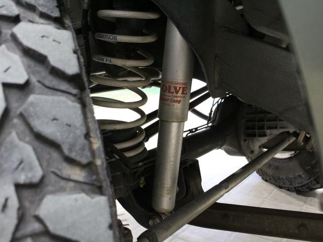 ジムニー ランドベンチャー タニグチ3インチリフトアップキット/ワイルドグースクローラーバンパー&リアヒッチメンバーバンパー/ショウワガレージマフラー/ジムケンタックサイドシルガード/ナビ/バックカメラ/シートヒーター/ETC(6枚目)