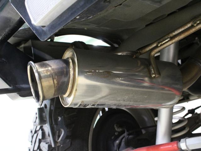 ジムニー ランドベンチャー タニグチ3インチリフトアップキット/ワイルドグースクローラーバンパー&リアヒッチメンバーバンパー/ショウワガレージマフラー/ジムケンタックサイドシルガード/ナビ/バックカメラ/シートヒーター/ETC(8枚目)