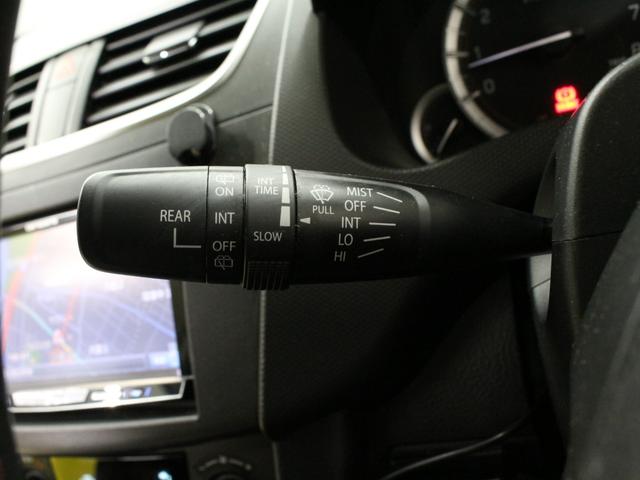 スイフトスポーツ ベースグレード　６速ＭＴ／ワークエモーション極１７アルミ／ナビ／バックカメラ／ＰｉＶＯＴスロットルコントローラー／ＨＩＤヘッドライト／フォグランプ／革ハンドル／クルーズコントロール／スマートキー／禁煙車／１３６馬力（15枚目）