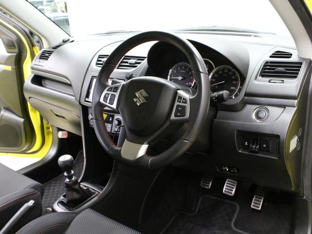 スイフトスポーツ ベースグレード　６速ＭＴ／ワークエモーション極１７アルミ／ナビ／バックカメラ／ＰｉＶＯＴスロットルコントローラー／ＨＩＤヘッドライト／フォグランプ／革ハンドル／クルーズコントロール／スマートキー／禁煙車／１３６馬力（22枚目）