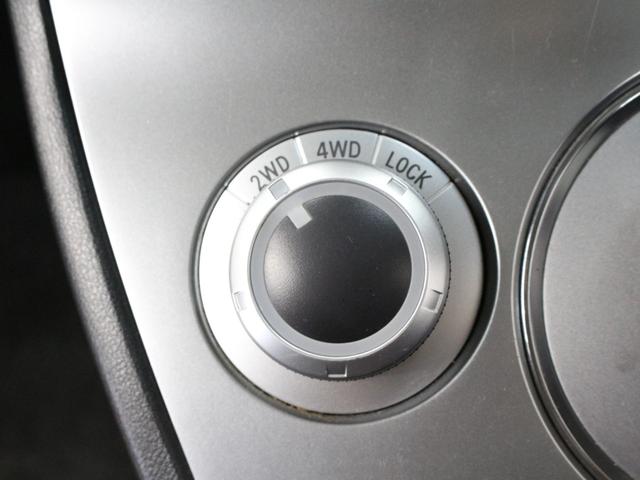 デリカD:5 D パワーパッケージ 8人乗り/両側電動スライドドア/ナビ/フルセグ/BT再生/バックカメラ/前席シートヒーター/革ハンドル/クルーズコントロール/HIDライト/ビルトインETC/パドルシフト/スマートキー/純正18アルミ(7枚目)