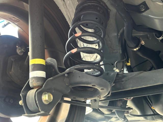 タント カスタムＲＳ　トップエディションＶＳ　ＳＡＩＩＩ　両側電動スライド　純正ナビ　衝突被害軽減装置　ハーフレザーシート　シートヒーター　ドラレコ　スマートキー　ＬＥＤヘッド　ＥＴＣ　オートハイビーム　オートライト　オートエアコン（21枚目）