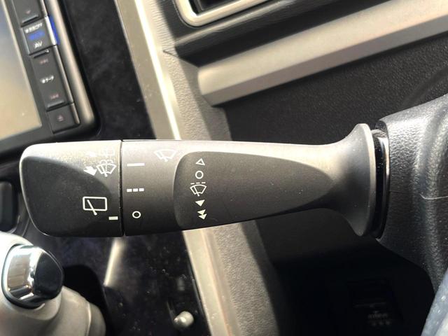 タント カスタムＲＳ　トップエディションＶＳ　ＳＡＩＩＩ　両側電動スライド　純正ナビ　衝突被害軽減装置　ハーフレザーシート　シートヒーター　ドラレコ　スマートキー　ＬＥＤヘッド　ＥＴＣ　オートハイビーム　オートライト　オートエアコン（35枚目）