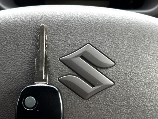 エブリイ ＰＡリミテッド　ＭＴ車　オートライト　ドアバイザー　プライバシーガラス　ヘッドライトレベライザー　プライバシーガラス　盗難防止装置（4枚目）