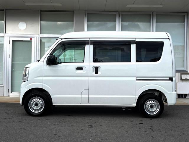 エブリイ ＰＡリミテッド　ＭＴ車　オートライト　ドアバイザー　プライバシーガラス　ヘッドライトレベライザー　プライバシーガラス　盗難防止装置（19枚目）