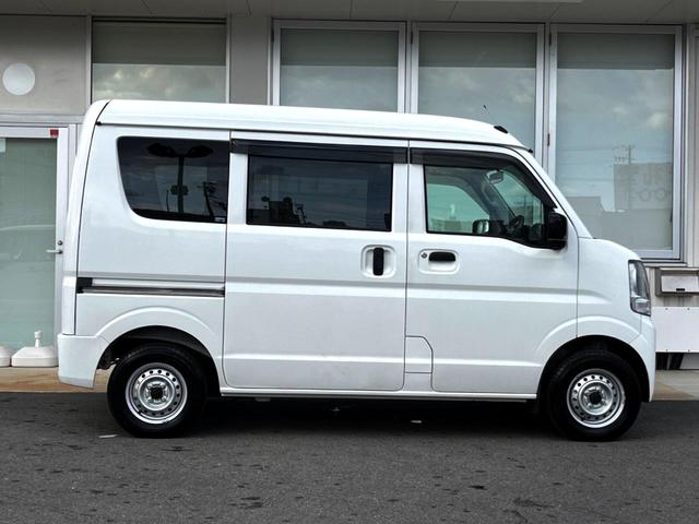 エブリイ ＰＡリミテッド　ＭＴ車　オートライト　ドアバイザー　プライバシーガラス　ヘッドライトレベライザー　プライバシーガラス　盗難防止装置（20枚目）