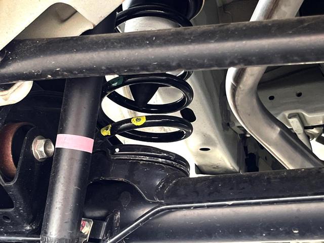 エブリイ ＰＡリミテッド　ＭＴ車　オートライト　ドアバイザー　プライバシーガラス　ヘッドライトレベライザー　プライバシーガラス　盗難防止装置（22枚目）