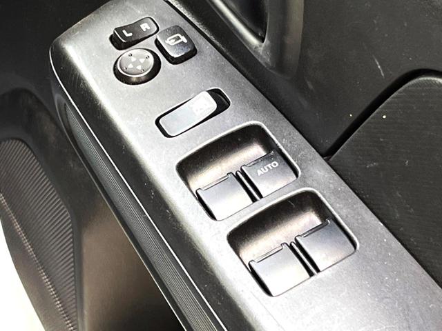 ワゴンＲ ハイブリッドＦＸ　禁煙車　ＳＤナビ　ＥＴＣ　フルセグ　シートヒーター　オートエアコン　ＣＤ　アイドリングストップ（5枚目）