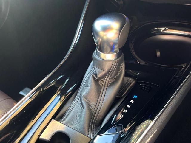 C-HR G モデリスタエアロ 純正ナビ バックカメラ 衝突被害軽減システム レーダークルーズ ハーフレザーシート ドラレコ クリアランスソナー スマートキー LEDヘッド ETC オートハイビーム 車線逸脱警報(21枚目)