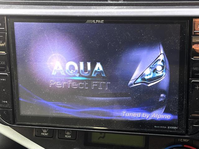 アクア S アルパイン8インチナビ バックカメラ スマートキー ETC オートライト オートエアコン Bluetooth CD DVD再生 フルセグ(3枚目)