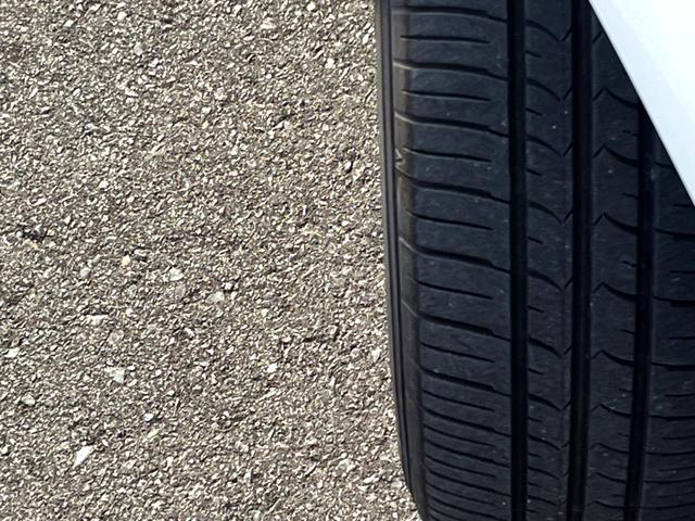 アクア S アルパイン8インチナビ バックカメラ スマートキー ETC オートライト オートエアコン Bluetooth CD DVD再生 フルセグ(26枚目)