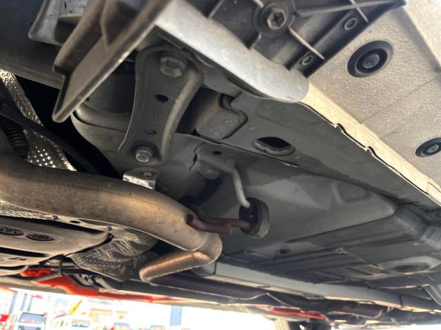 アクア S アルパイン8インチナビ バックカメラ スマートキー ETC オートライト オートエアコン Bluetooth CD DVD再生 フルセグ(31枚目)