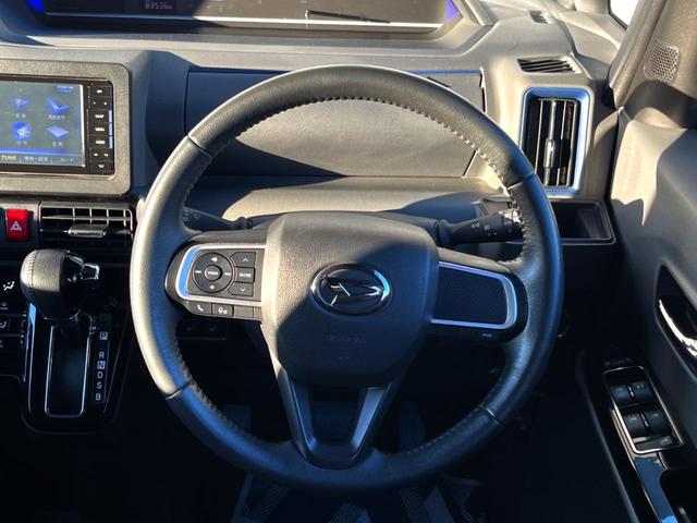 【純正革巻きステアリング】上質な革を使用することで、手にしっかり馴染みとても運転しやすいハンドルです♪