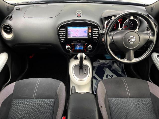 ジューク 15RX パーソナライゼーション 純正SDナビ バックカメラ スマートキー HIDヘッド ETC オートライト オートエアコン 純正17インチアルミ Bluetooth CD DVD再生 フルセグ(2枚目)