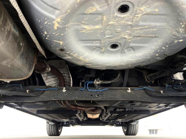 ジューク 15RX パーソナライゼーション 純正SDナビ バックカメラ スマートキー HIDヘッド ETC オートライト オートエアコン 純正17インチアルミ Bluetooth CD DVD再生 フルセグ(19枚目)