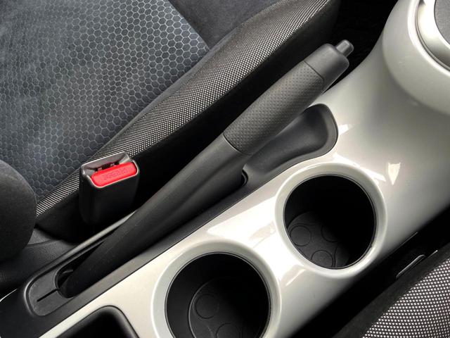 ジューク 15RX パーソナライゼーション 純正SDナビ バックカメラ スマートキー HIDヘッド ETC オートライト オートエアコン 純正17インチアルミ Bluetooth CD DVD再生 フルセグ(46枚目)