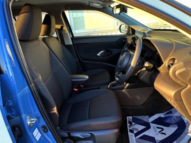 ヤリスクロス G レーダークルーズコントロール 衝突軽減装置 ブラインドスポットモニター 車線逸脱警報 ETC 純正16インチアルミ スマートキー プッシュスタート コーナーセンサー オートエアコン(9枚目)