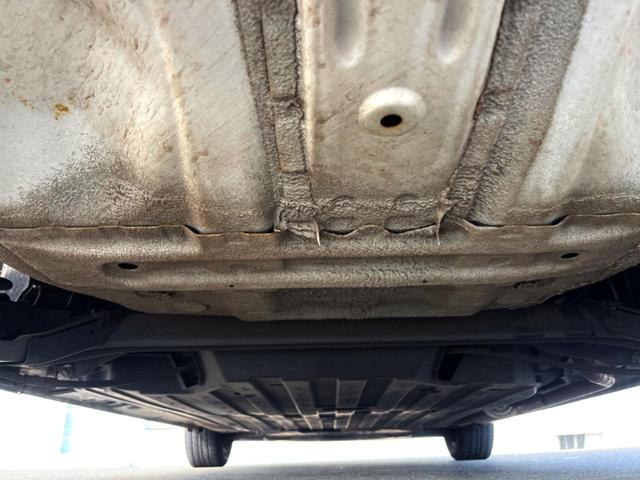 フィットハイブリッド Ｆパッケージ　純正ナビ　バックカメラ　スマートキー　ＥＴＣ　オートライト　オートエアコン　Ｂｌｕｅｔｏｏｔｈ　ＣＤ　ＤＶＤ再生（19枚目）