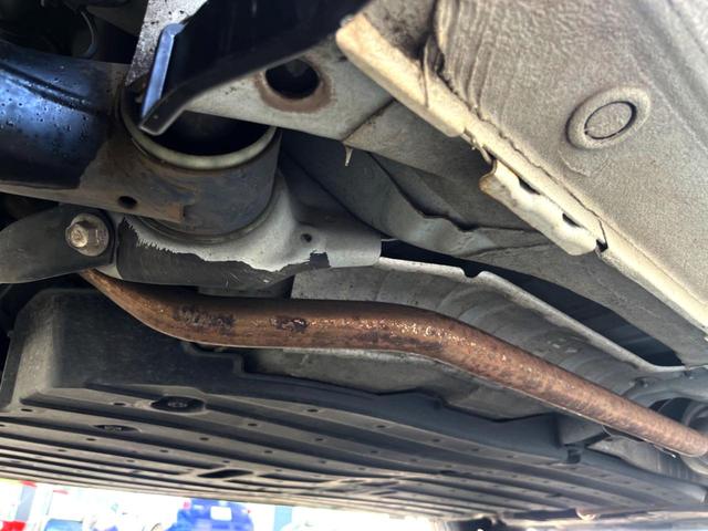 フィットハイブリッド Ｆパッケージ　純正ナビ　バックカメラ　スマートキー　ＥＴＣ　オートライト　オートエアコン　Ｂｌｕｅｔｏｏｔｈ　ＣＤ　ＤＶＤ再生（21枚目）