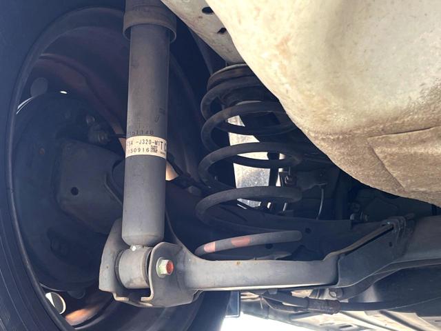 フィットハイブリッド Ｆパッケージ　純正ナビ　バックカメラ　スマートキー　ＥＴＣ　オートライト　オートエアコン　Ｂｌｕｅｔｏｏｔｈ　ＣＤ　ＤＶＤ再生（22枚目）