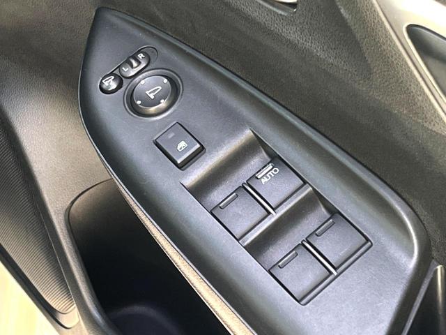 フィットハイブリッド Ｆパッケージ　純正ナビ　バックカメラ　スマートキー　ＥＴＣ　オートライト　オートエアコン　Ｂｌｕｅｔｏｏｔｈ　ＣＤ　ＤＶＤ再生（40枚目）