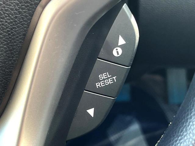 フィットハイブリッド Ｆパッケージ　純正ナビ　バックカメラ　スマートキー　ＥＴＣ　オートライト　オートエアコン　Ｂｌｕｅｔｏｏｔｈ　ＣＤ　ＤＶＤ再生（44枚目）