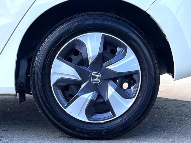 フィットハイブリッド Ｆパッケージ　純正ナビ　バックカメラ　スマートキー　ＥＴＣ　オートライト　オートエアコン　Ｂｌｕｅｔｏｏｔｈ　ＣＤ　ＤＶＤ再生（49枚目）