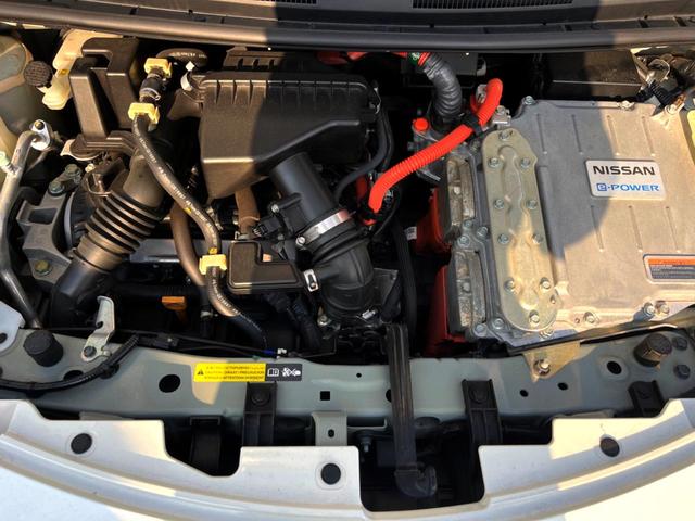 親切・丁寧な専門メカニックスタッフが応対！・車検・点検整備・事故等の修理などアフターサービスも安心。お車のカスタマイズもネクステージのサービススタッフまでご相談ください！