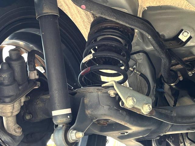 ルーミー カスタムＧ－Ｔ　両側電動スライドドア　９型ナビ　全周囲カメラ　衝突軽減装置　禁煙車　シートヒーター　ドラレコ　コーナーセンサー　スマートキー　ＬＥＤヘッド　ＥＴＣ　オートブレーキホールド　オートライト（21枚目）