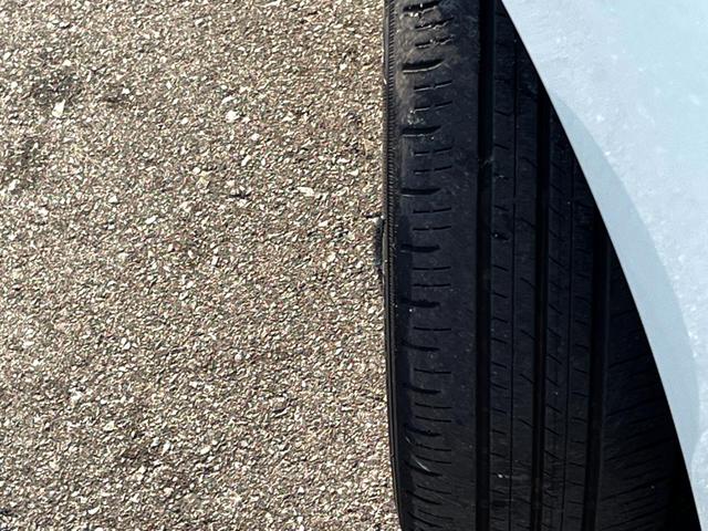 ルーミー カスタムＧ－Ｔ　両側電動スライドドア　９型ナビ　全周囲カメラ　衝突軽減装置　禁煙車　シートヒーター　ドラレコ　コーナーセンサー　スマートキー　ＬＥＤヘッド　ＥＴＣ　オートブレーキホールド　オートライト（52枚目）