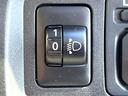 Ｅ　禁煙車　オーディオ　運転席シートヒーター　電動格納ミラー　ＵＳＢ入力端子　ドアバイザー　ＡＵＸ　エアコン　横滑り防止装置(32枚目)