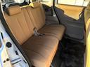 後部座席も気になるようなキズ・汚れやへたり等、大きなダメージはなく、良好な状態です。