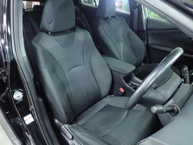 プリウス Ｓ　４ＷＤ　新品１９インチアルミ＆タイヤ　ＬＥＤデイライト付エアロ　ダウンサス　Ｂｌｕｅｔｏｏｔｈオーディオ　純正ナビ　Ｒカメラ　ＥＴＣ　スマートキー２個（11枚目）