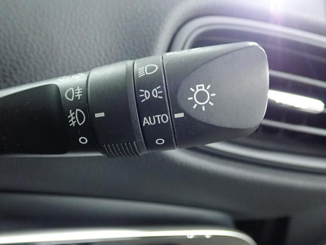 プリウス Ｓ　４ＷＤ　新品１９インチアルミ＆タイヤ　ＬＥＤデイライト付エアロ　ダウンサス　Ｂｌｕｅｔｏｏｔｈオーディオ　純正ナビ　Ｒカメラ　ＥＴＣ　スマートキー２個（20枚目）