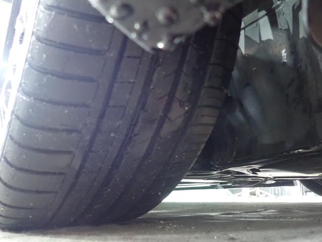 プリウス Ｓ　４ＷＤ　新品１９インチアルミ＆タイヤ　ＬＥＤデイライト付エアロ　ダウンサス　Ｂｌｕｅｔｏｏｔｈオーディオ　純正ナビ　Ｒカメラ　ＥＴＣ　スマートキー２個（51枚目）