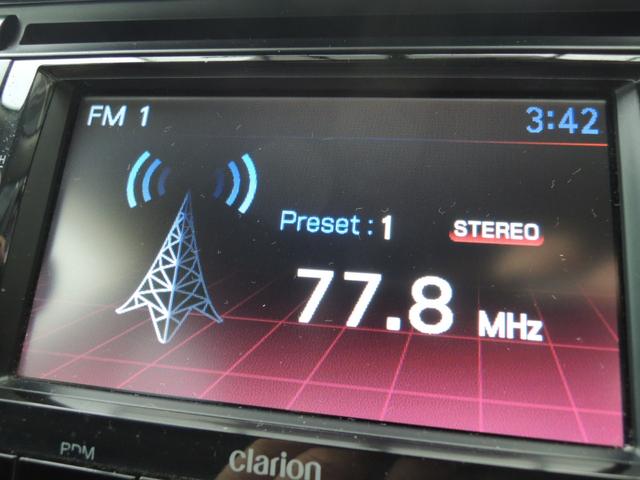 デミオ 13C ワンオーナー 禁煙車 5速マニュアル バックカメラ付き 前後ドライブレーコーダー付き バリューパッケージ ダークティンテッドガラス サイドバイザー 純正フロアマット キーレス アルミホイール(15枚目)