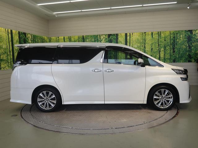 2.5Z Aエディション ゴールデンアイズ 禁煙車 SDナビ フルセグ DVD再生 電動リアゲート バックカメラ LEDヘッドライト 両側電動スライド クルーズコントロール 18インチアルミ ハーフレザーシート(19枚目)