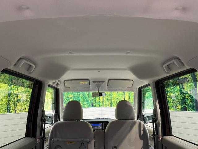 M 禁煙車 横滑り防止システム アイドリングストップ CDオーディオ ベンチシート キーレスエントリー プライバシーガラス 電動格納ミラー ヘッドライトレベライザー バニティーミラー シートリフター(30枚目)