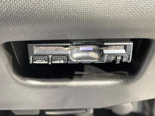 カスタム X SA 禁煙車 SDナビ LEDヘッドライト オートエアコン ETC 純正アルミホイール フロントフォグ オートライト スマートキー 衝突軽減装置 横滑り防止装置 アイドリングストップ ドアバイザー(4枚目)