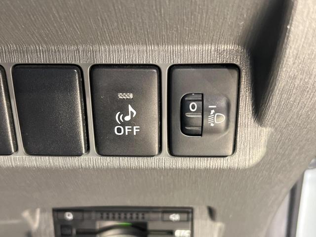 G チューン ブラック 純正SDナビ 禁煙車 バックカメラ ETC 17インチアルミホイール LEDヘッドライト オートライト オートエアコン ドアバイザー Bluetooth接続 フルセグTV DVD再生(25枚目)