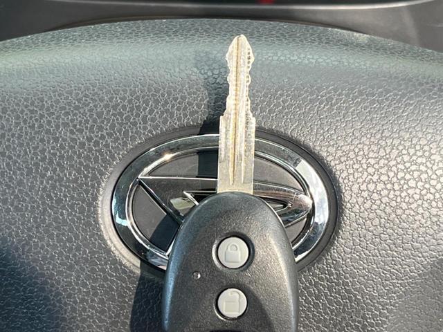 X スマートセレクションSA 禁煙車 衝突軽減装置 純正CDオーディオ 純正14インチアルミホイール 横滑り防止装置 アイドリングストップ ドアバイザー プライバシーガラス ヘッドライトレベライザー(8枚目)
