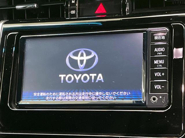 プレミアム　純正ＳＤナビ　禁煙車　トヨタセーフティセンス　純正１８インチアルミホイール　レーダークルーズコントロール　バックカメラ　Ｂｌｕｅｔｏｏｔｈ接続　ＥＴＣ　パワーシート　ＬＥＤヘッドライト　ＬＥＤフォグ(3枚目)