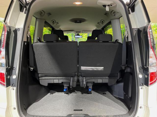 セレナ ｅ－パワー　ハイウェイスターＶ　純正１０型ナビ　プロパイロット　全周囲カメラ　デジタルインナーミラー　禁煙車　ブラインドスポットモニター　ハンズフリー両側電動ドア　ＥＴＣ　ドラレコ　リアオートエアコン　純正１６インチアルミ（11枚目）