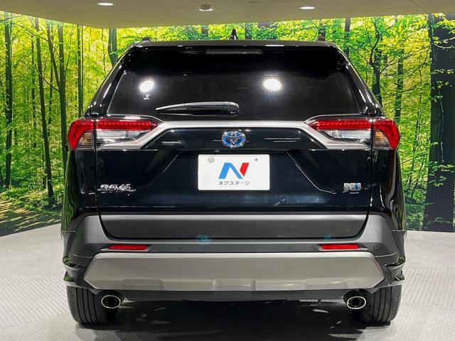 ＲＡＶ４ ハイブリッドＧ　４ＷＤ　１０．５インチ純正ディスプレイオーディオ　全周囲カメラ　衝突被害軽減システム　レーダークルーズコントロール　禁煙車　電動リアゲート　スマートキー　ＬＥＤヘッド　ＥＴＣ２．０　オートハイビーム（15枚目）