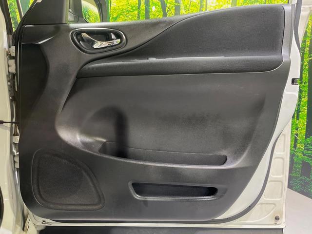 セレナ ハイウェイスター Vセレクション 両側電動ドア 純正SDナビ バックカメラ 禁煙車 スマートキー ビルトインETC クルコン オートライト オートエアコン 純正16インチアルミ リアエアコン Bluetooth CD DVD再生(41枚目)